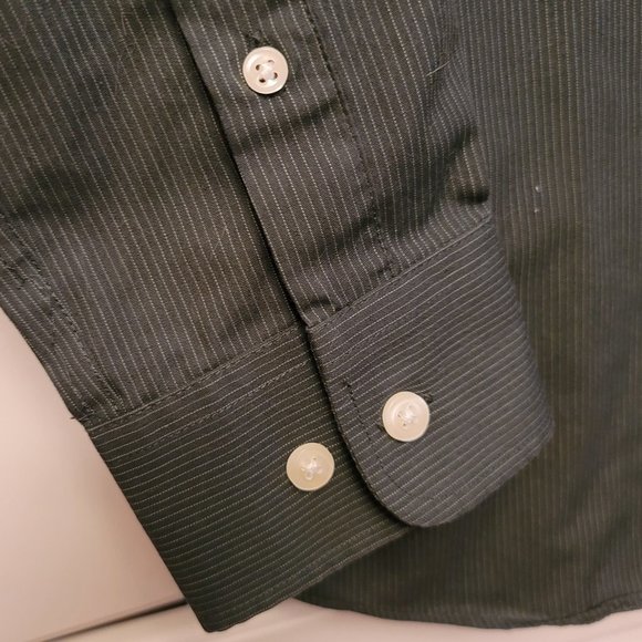 ๐2 for $30!๐ Forsyth Dark Green Stripe Button-Up Collar Shirt - Picture 6 of 7